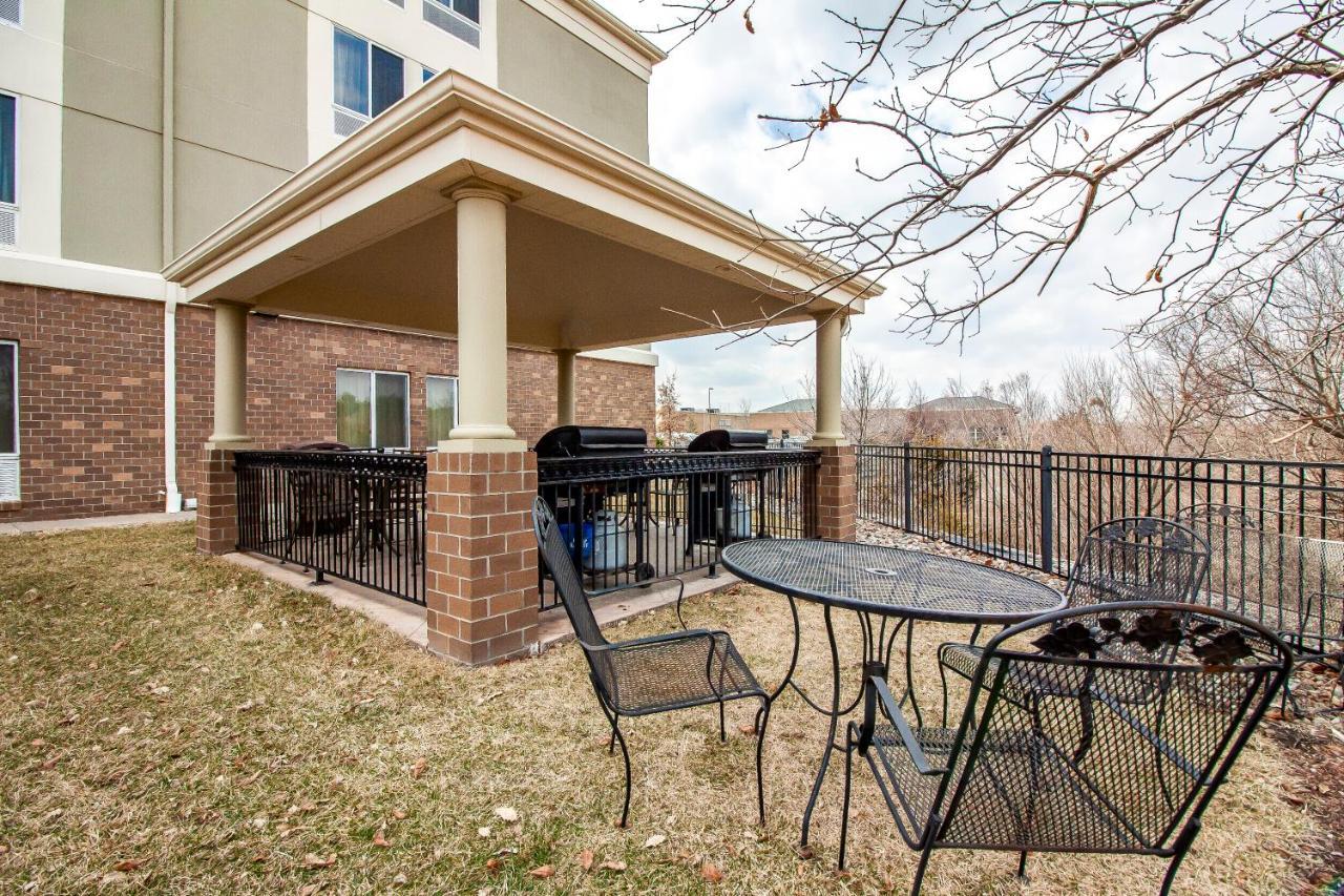 Candlewood Suites Lincoln By Ihg Bagian luar foto