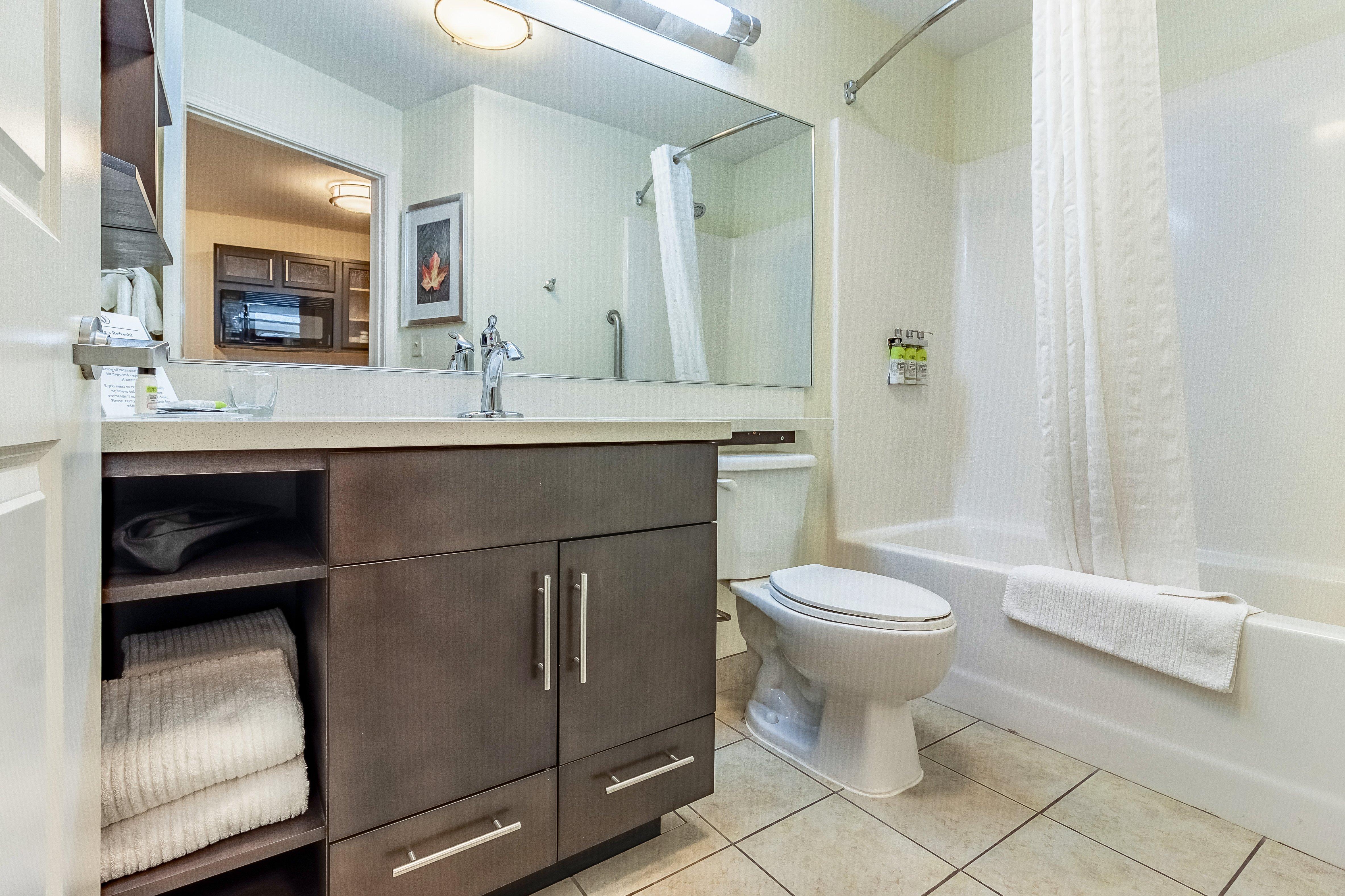 Candlewood Suites Lincoln By Ihg Bagian luar foto