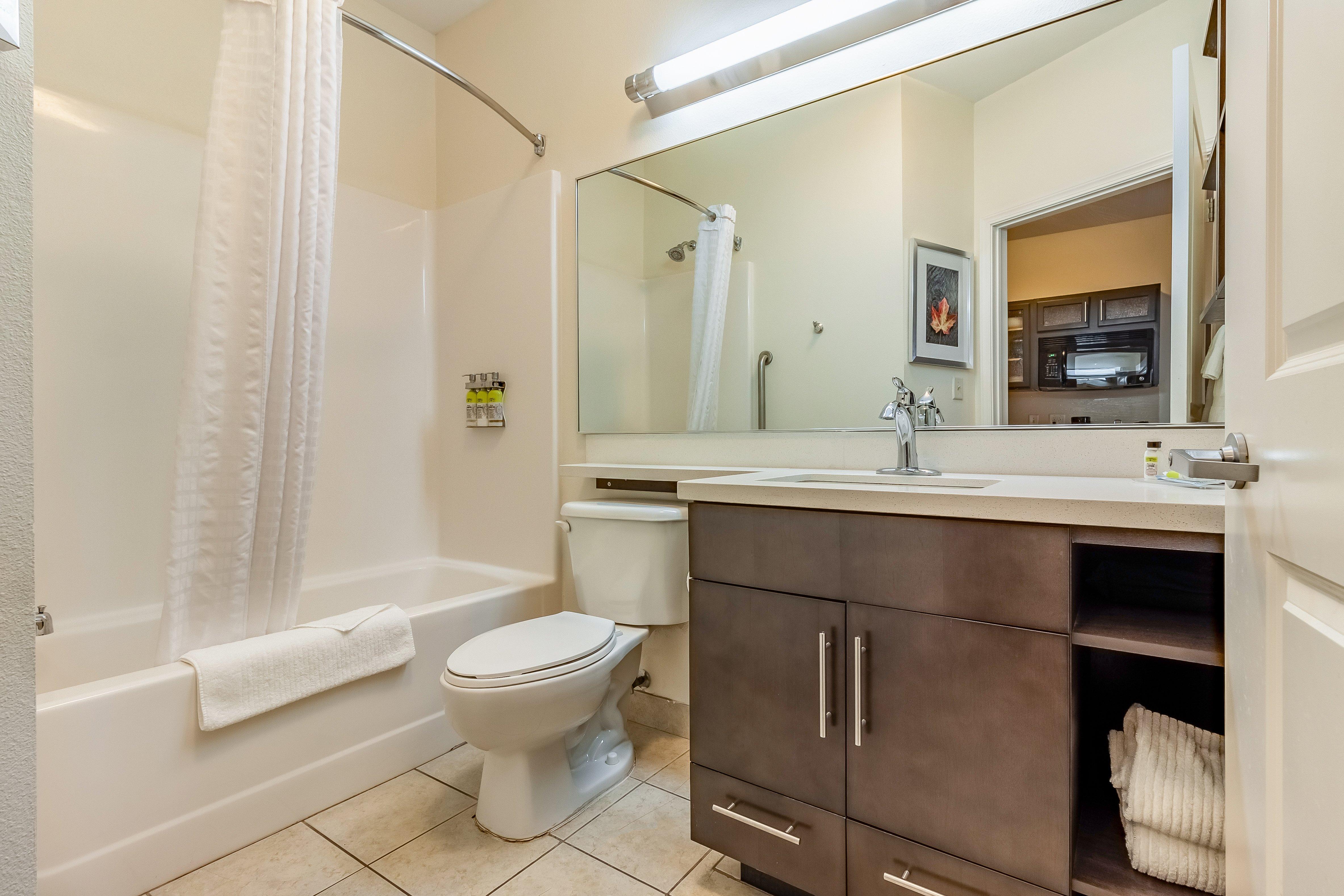 Candlewood Suites Lincoln By Ihg Bagian luar foto