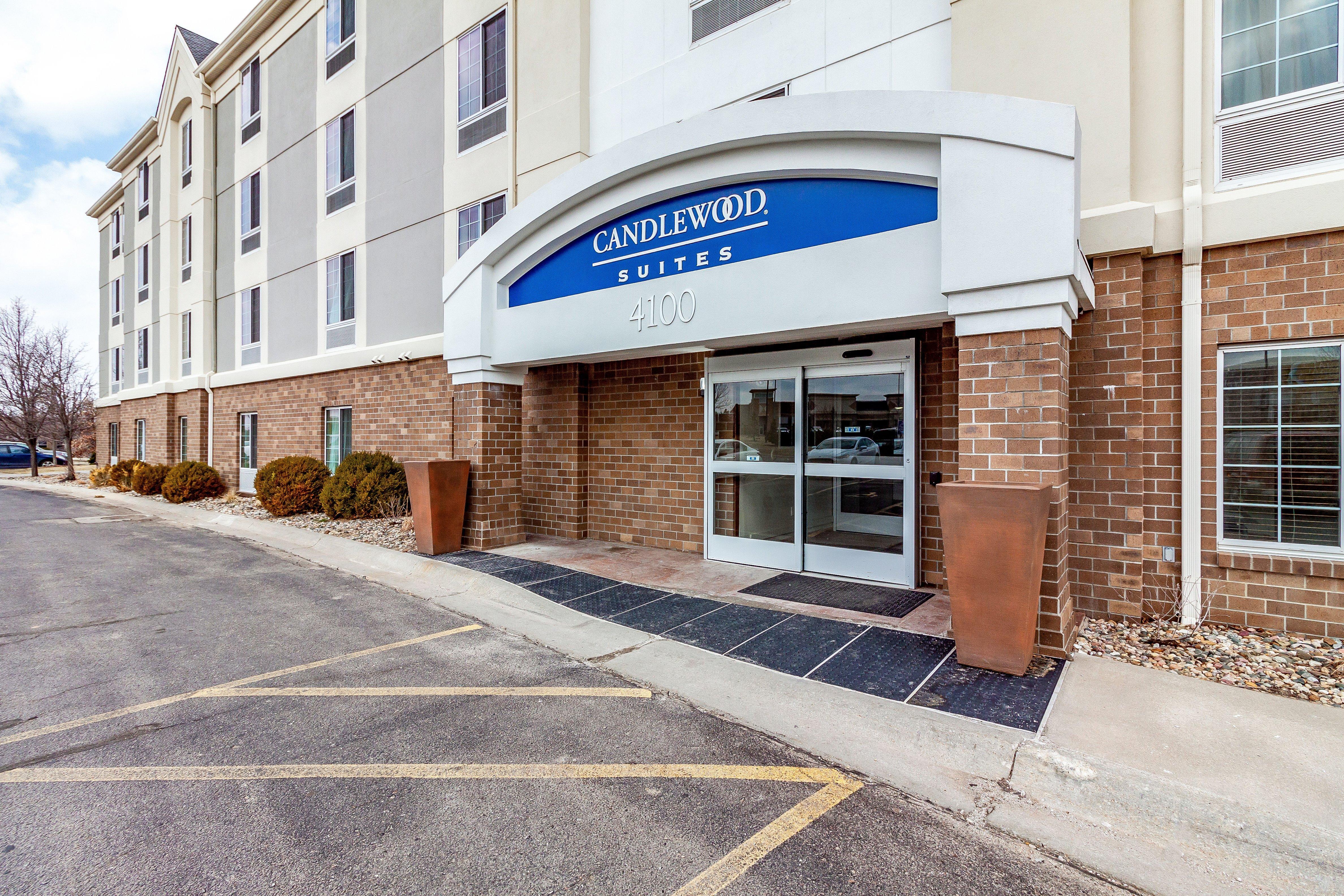 Candlewood Suites Lincoln By Ihg Bagian luar foto