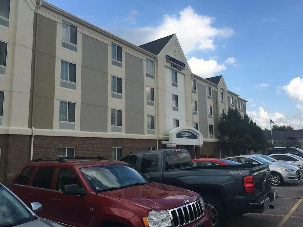 Candlewood Suites Lincoln By Ihg Bagian luar foto