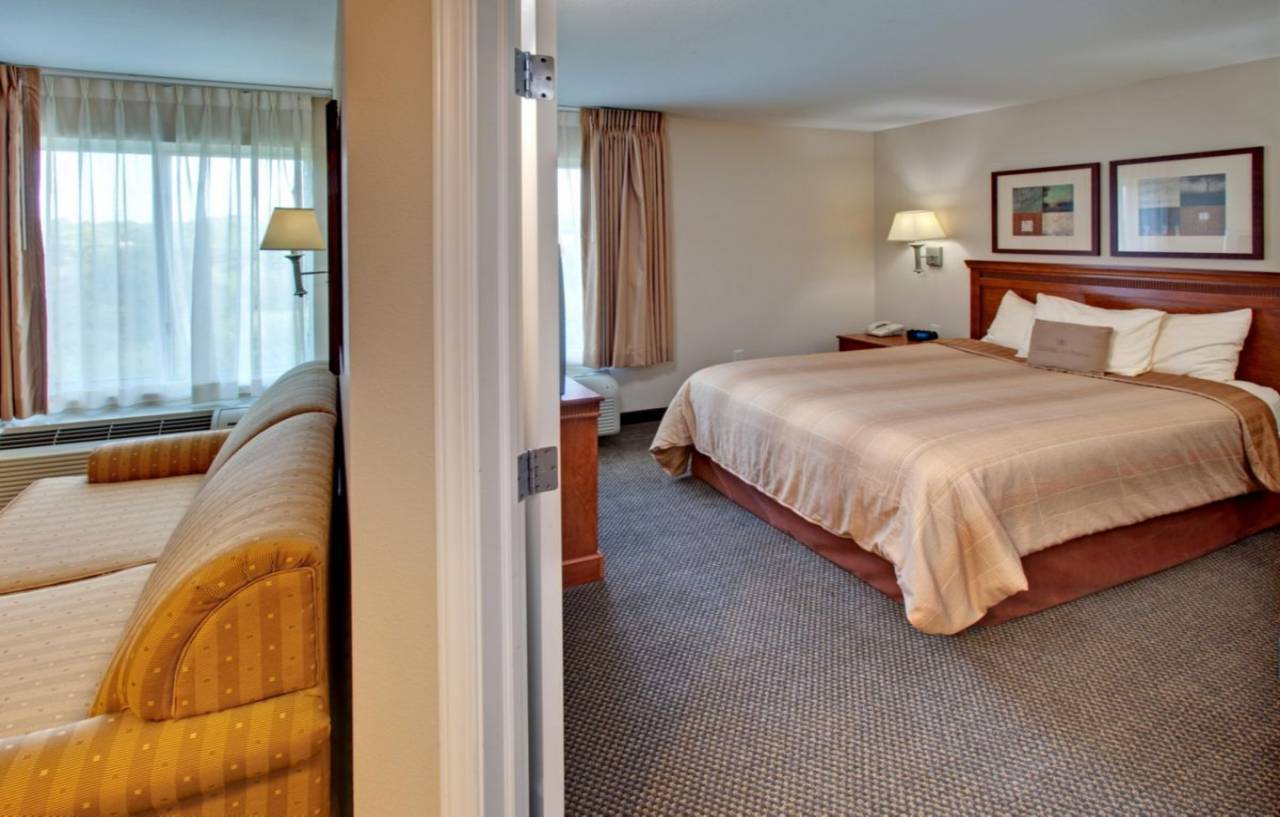 Candlewood Suites Lincoln By Ihg Bagian luar foto