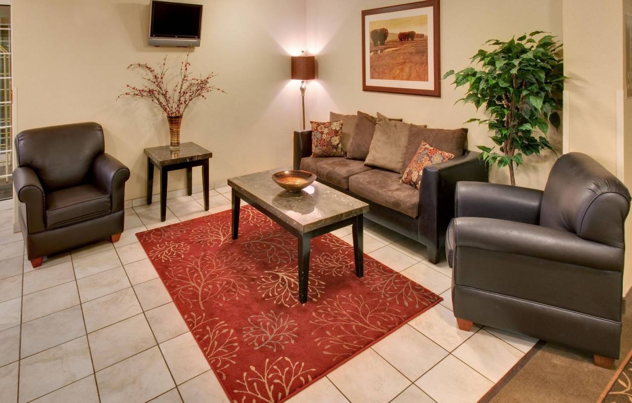 Candlewood Suites Lincoln By Ihg Bagian luar foto